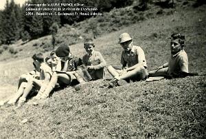 1954 repetition dans le pre, E. Esclapez et Fr. Heuze a droite